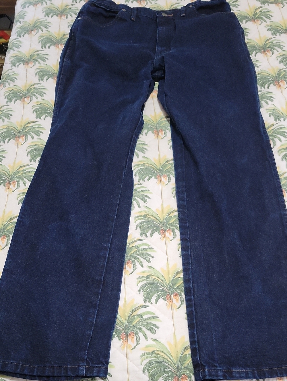 WRANGLER- Dark Wash Straight-Leg Jeans 36x34 Mens